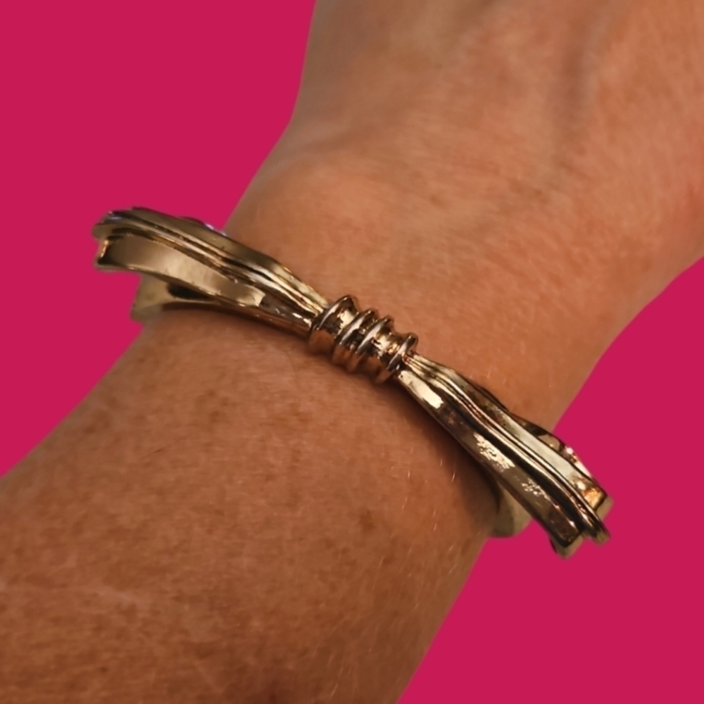 RACHEL LEIGH for Loft Rose Goldtone Bow Coquette Clamper Bangle Bracelet